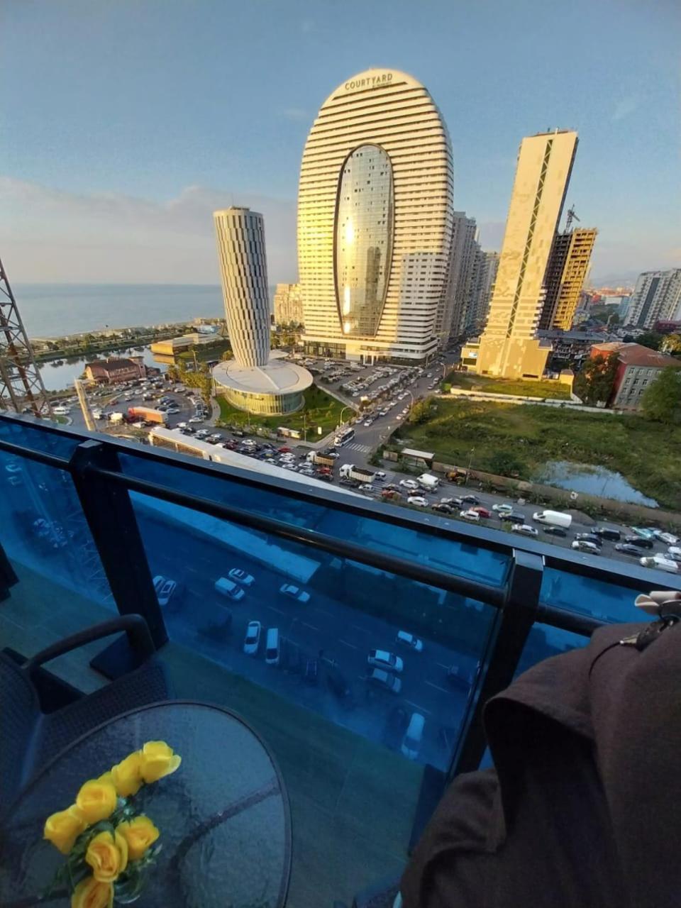 Apart-Hotel Orbi City Batumi Exterior foto