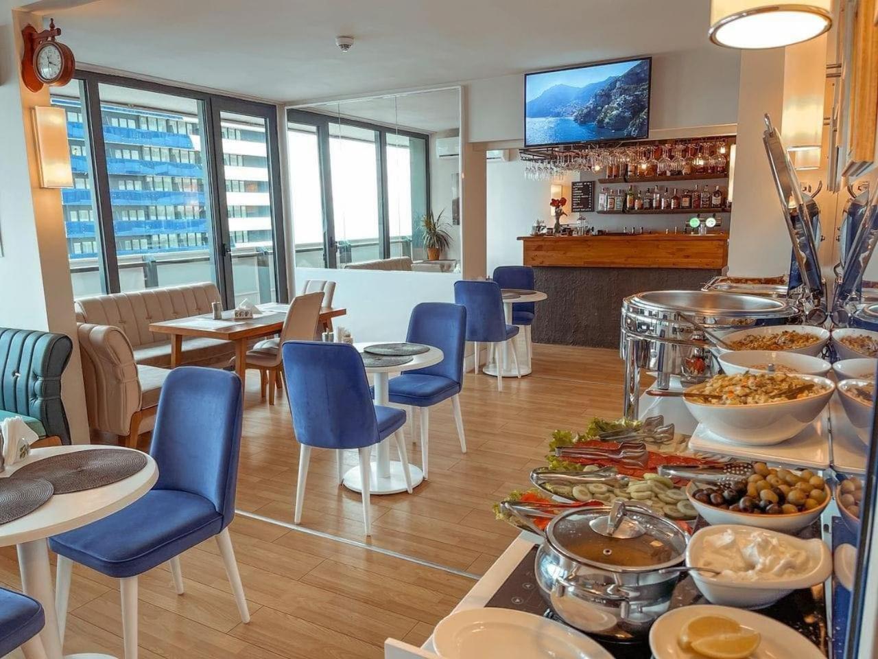 Apart-Hotel Orbi City Batumi Exterior foto