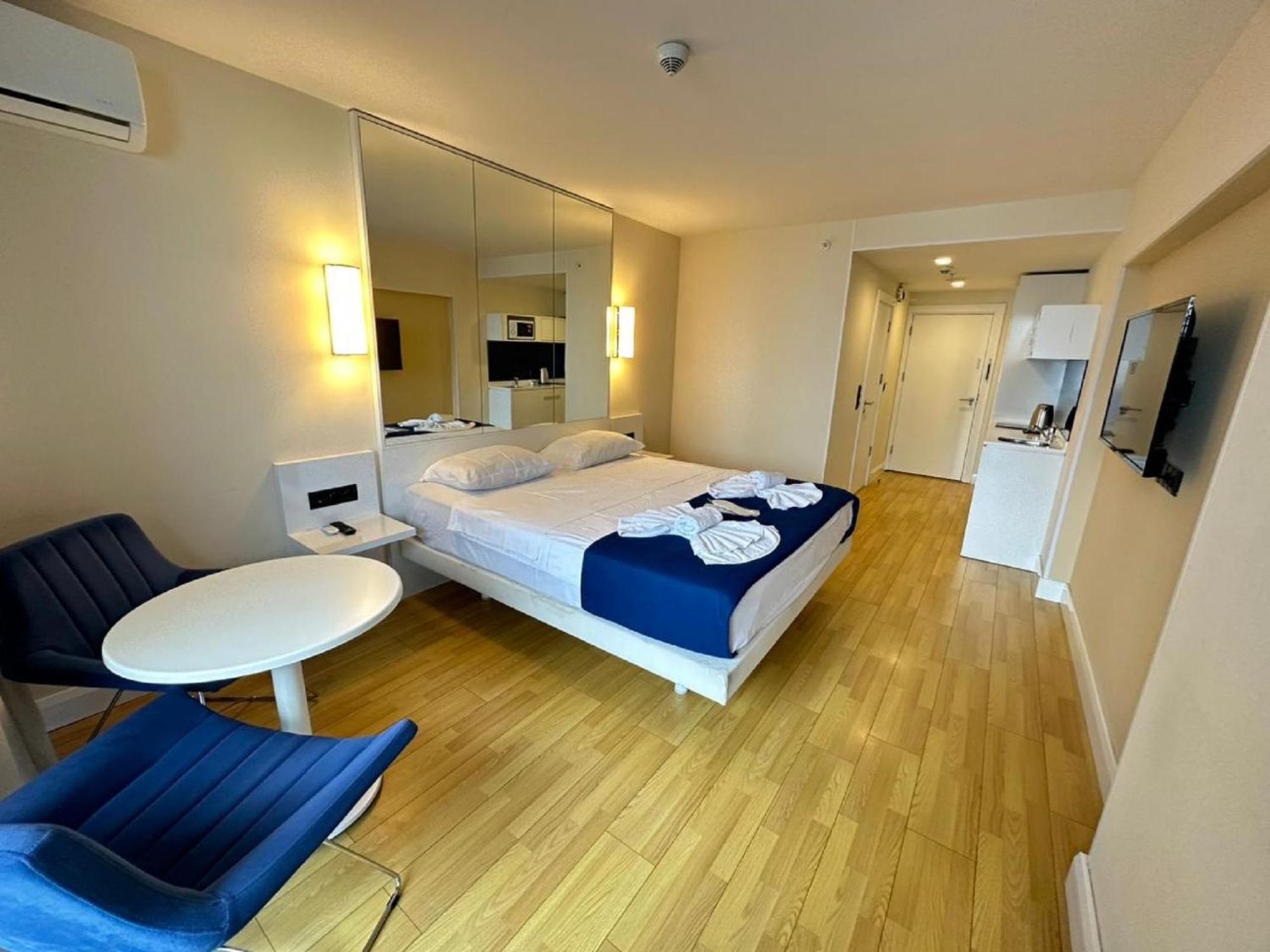 Apart-Hotel Orbi City Batumi Exterior foto
