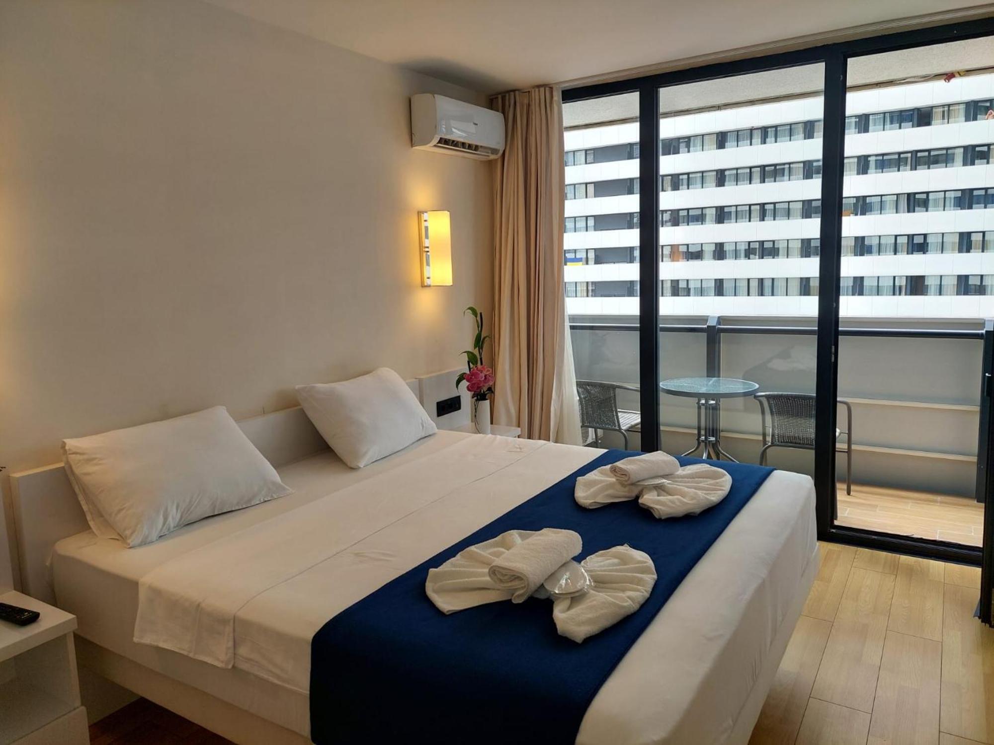 Apart-Hotel Orbi City Batumi Exterior foto